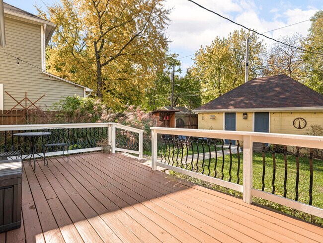 Building Photo - 622 N Hamilton Ave