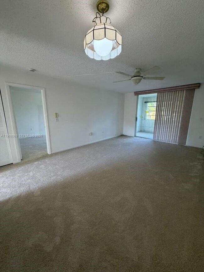 Building Photo - 6750 Royal Palm Blvd