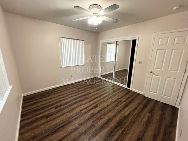 Building Photo - No Deposit