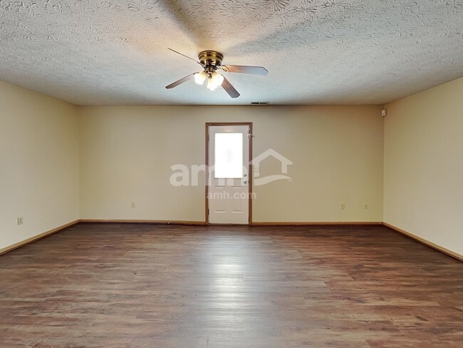 Building Photo - 514 Hannifin Dr