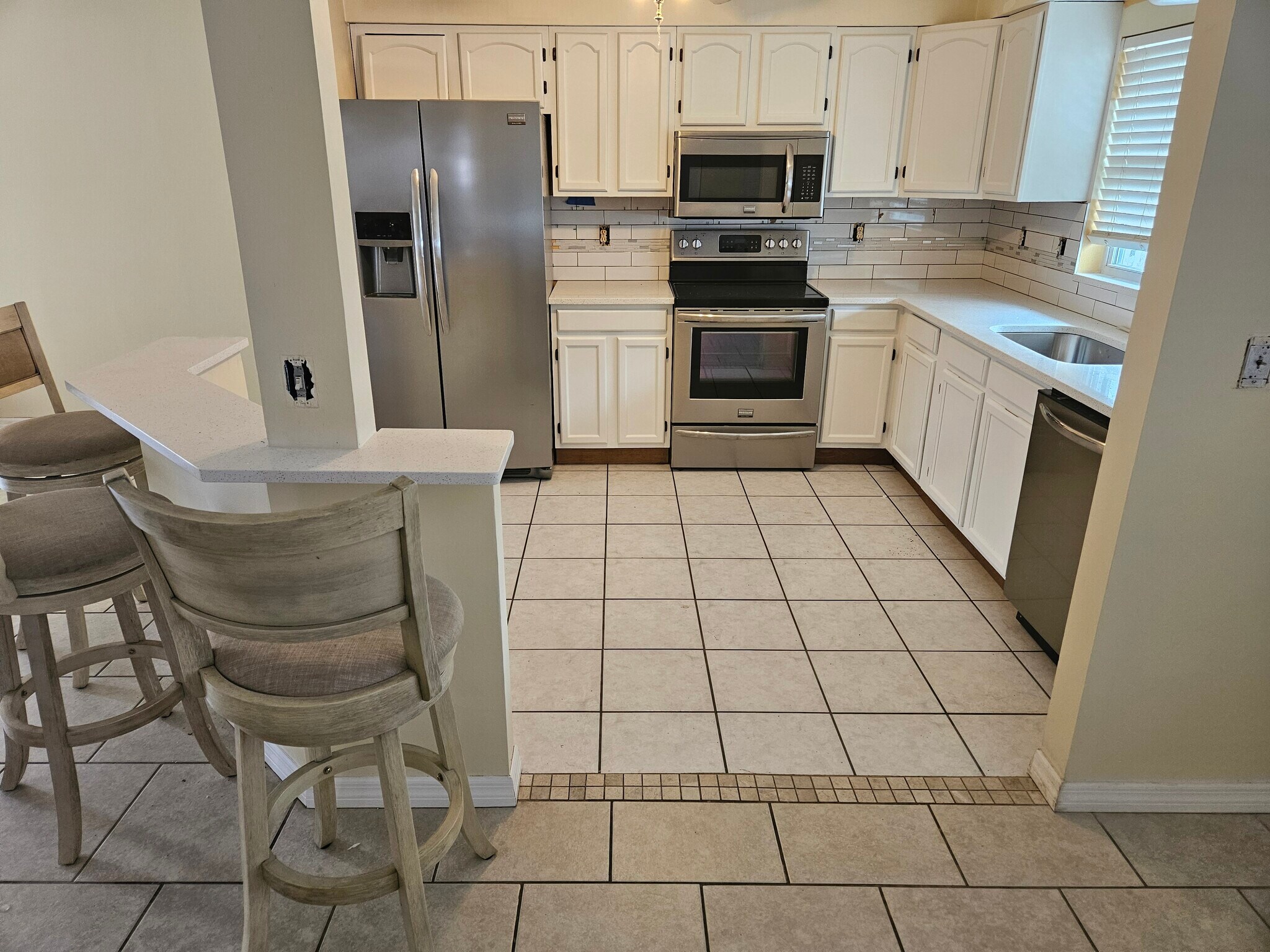 Building Photo - 1502 Stonehaven Way