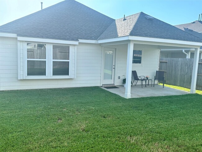 Building Photo - 7534 Coral Ter Dr