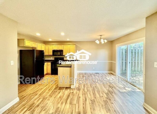 Building Photo - 2004 63rd St