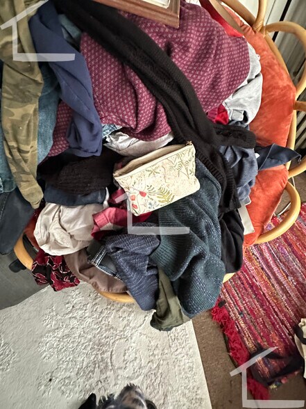 Building Photo - 8 Greylock Rd