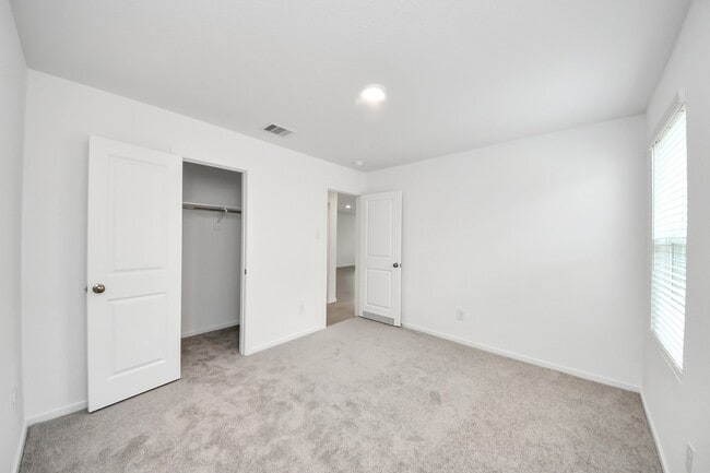 Building Photo - 311 Brandi Dr