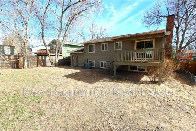 Building Photo - 1204 Commanchero Dr