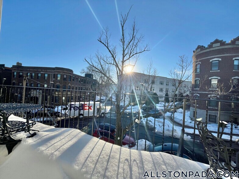 Building Photo - 66 Quint Ave