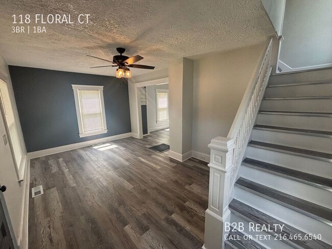 Building Photo - 118 Floral Ct