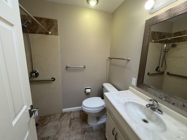 Building Photo - 1060 Los Gamos Rd