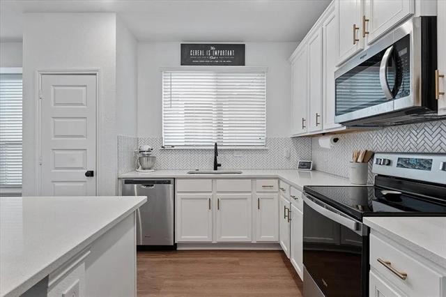 Building Photo - 10116 Revere Dr