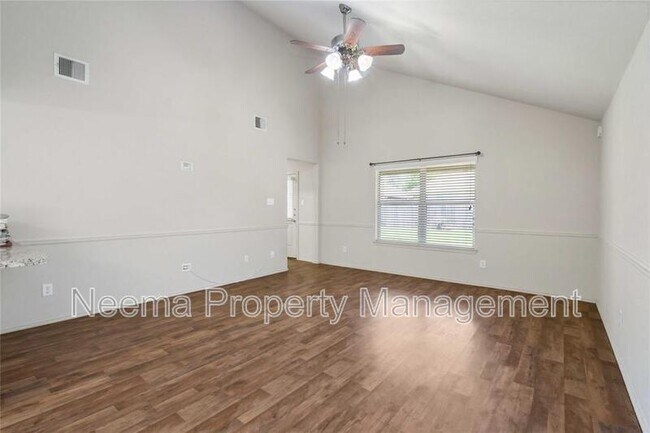 Building Photo - 7218 Alava Dr