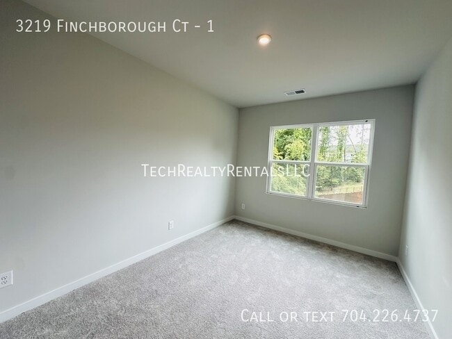 Building Photo - 3219 Finchborough Ct