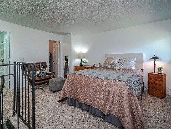 Building Photo - Spiral Staircase Loft Style One Bedroom in Brooklyn Park for $1,275.00/month!