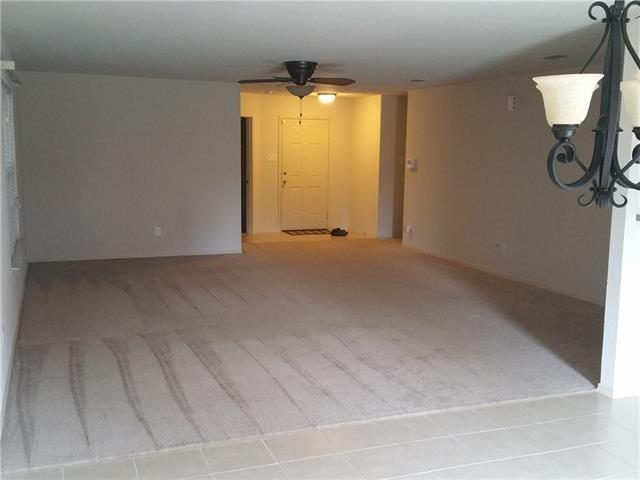 Building Photo - 9208 San Tejas Dr