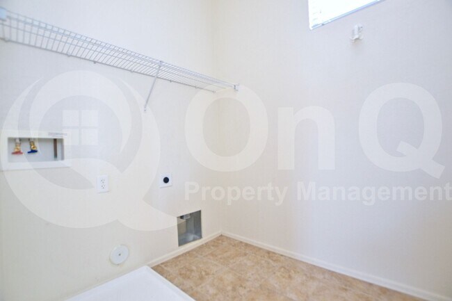 Building Photo - 3793 E Stampede Dr