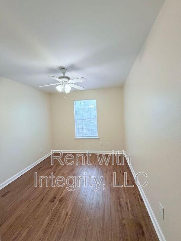 Building Photo - 1352 Ocala Rd