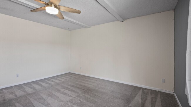Building Photo - 1623 Oneel Dr