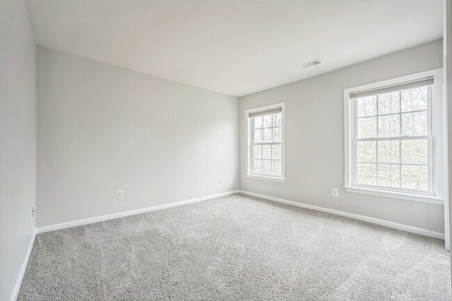 Building Photo - 4647 Red Admiral Way
