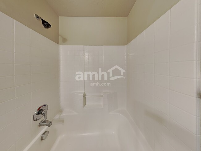 Building Photo - 1765 N Buffalo Bill Ave