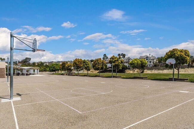 Building Photo - 3857 Pell Plz