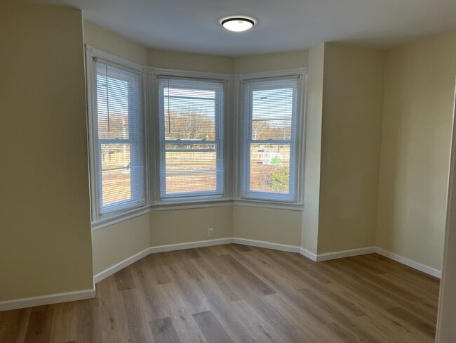 Building Photo - 3540 Mantua Ave