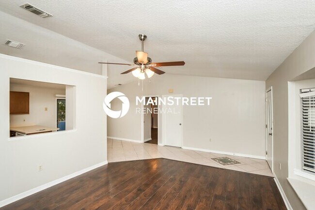 Building Photo - 3 Bedroom Pet-Friendly Home in PALM BAY, FL with Main Street Renewal