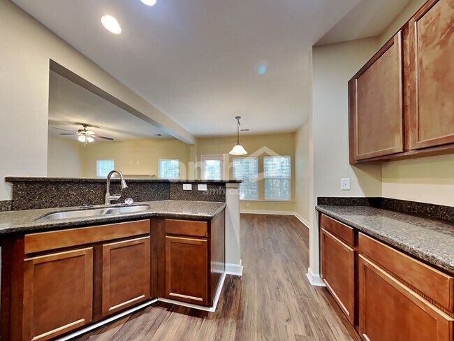 Building Photo - 120 Maywood Drive