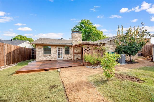 Building Photo - 9811 Kingsman Dr