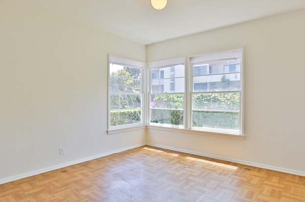 Building Photo - 220 4th Ave
