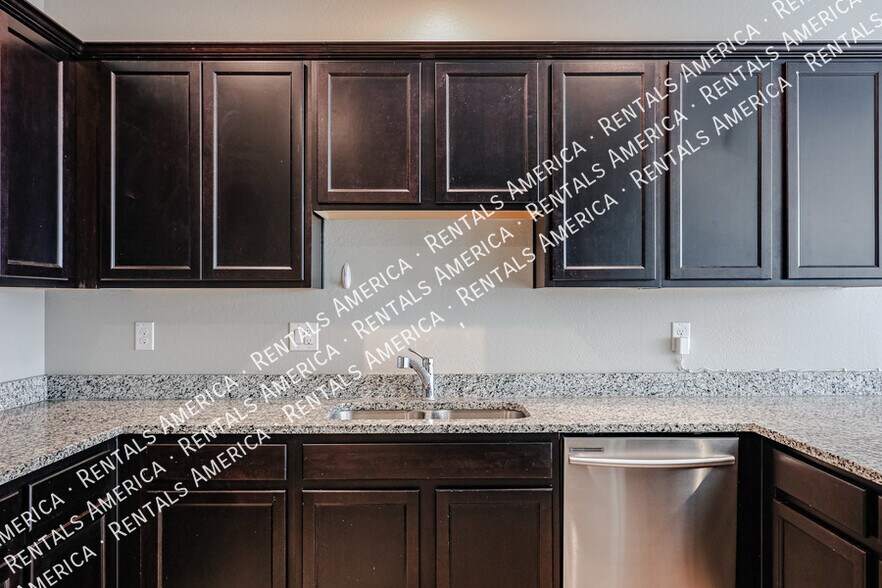 Building Photo - 263 N 69th Pl