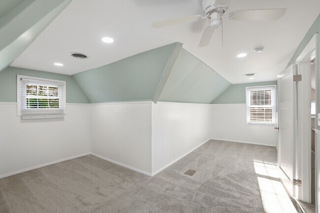 Building Photo - 1028 Colwick Dr