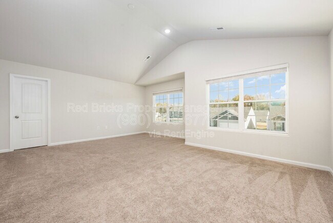 Building Photo - 2222 Transatlantic Ave