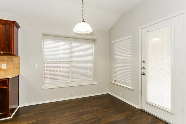 Building Photo - 8433 Asheville Ln