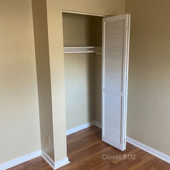 Building Photo - 207 Wakefield Pl