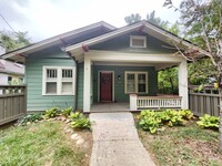 Building Photo - West Asheville Bungalow