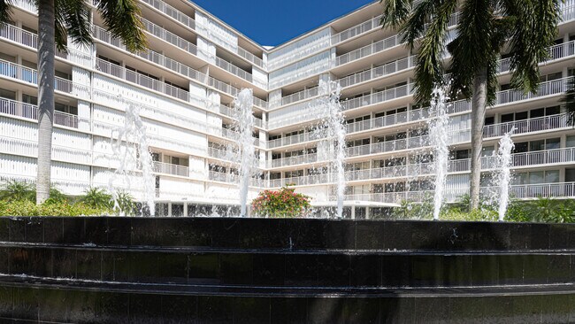 Building Photo - 3546 S Ocean Blvd