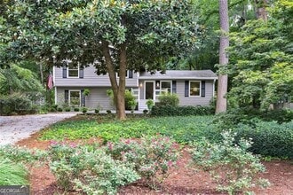 Building Photo - 130 Cains Cove Dr