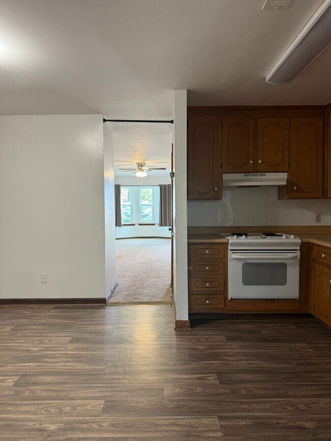 Building Photo - 218 Edith Way