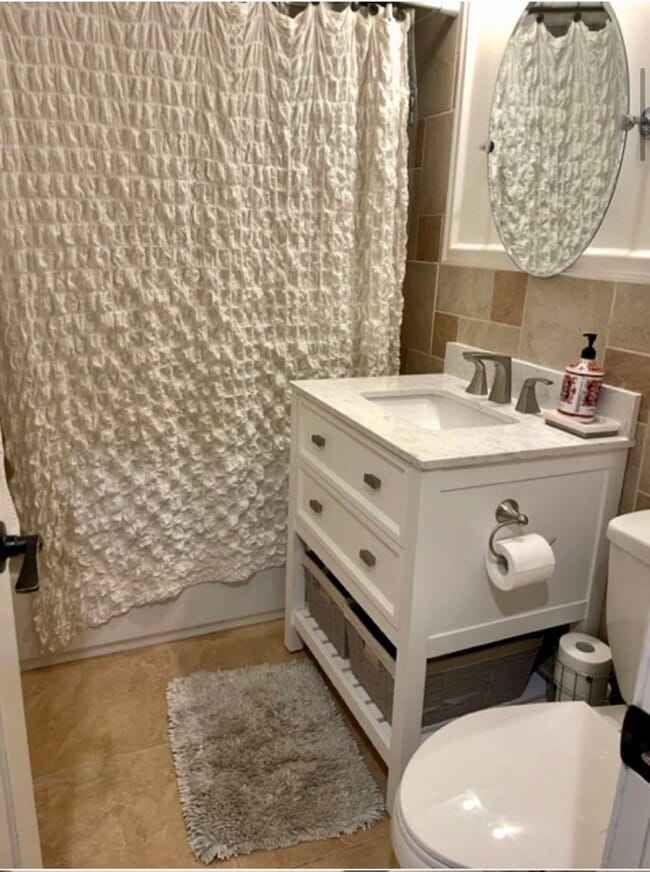 Building Photo - 533 Madison St