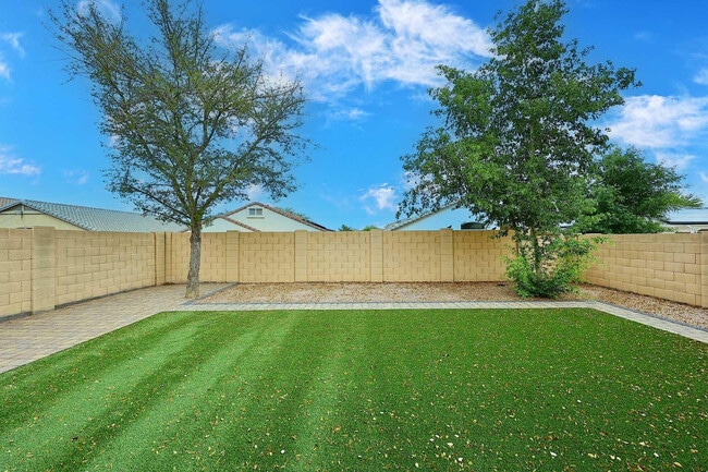 Building Photo - 36950 W Mondragone Ln