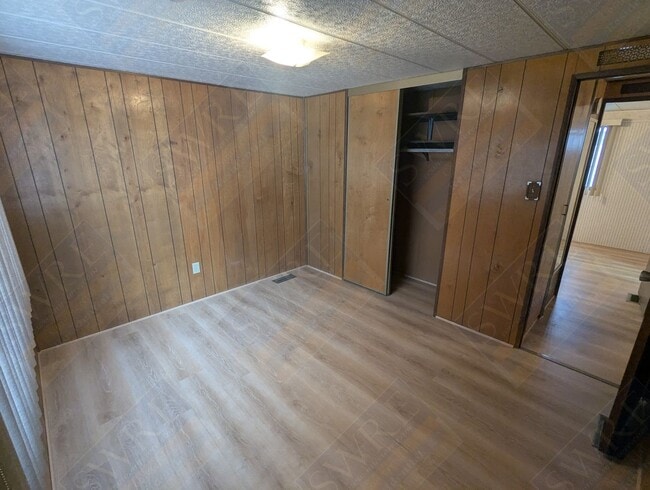 Building Photo - 1038 Lyle St