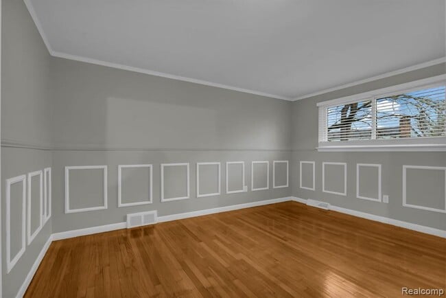 Building Photo - 17471 Evans St