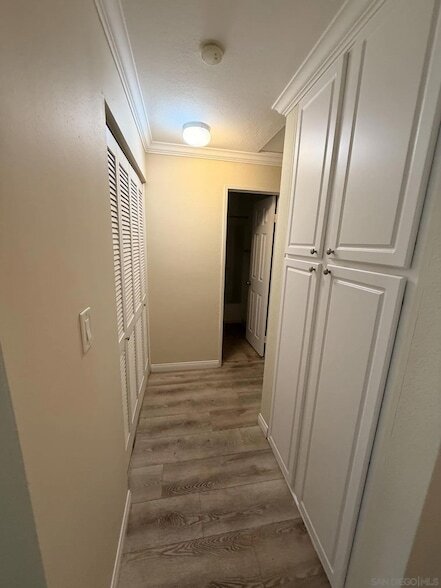 Building Photo - 7405 Charmant Dr