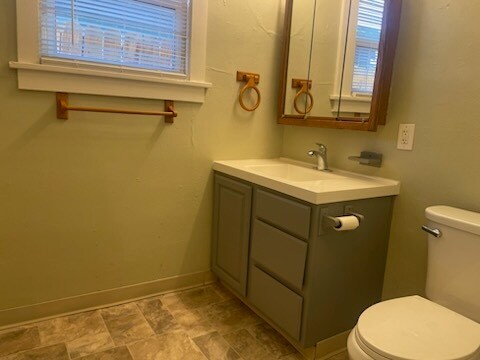 Building Photo - 619 20th St N