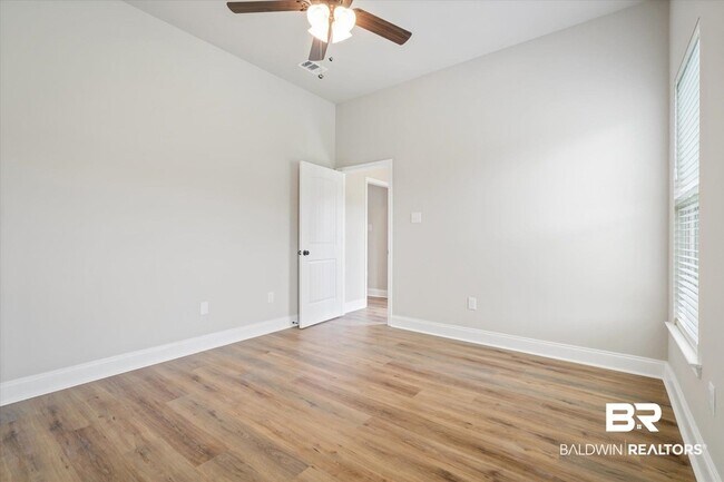 Building Photo - 950 Gibson Ct