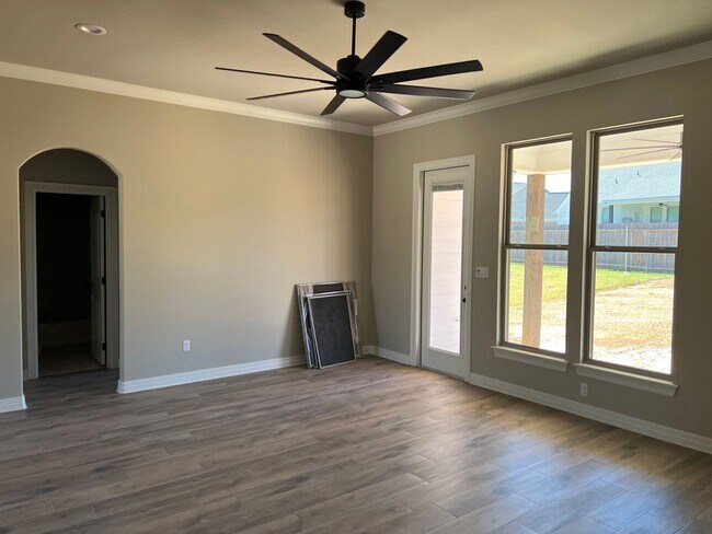 Building Photo - 1151 Green Wood Cir