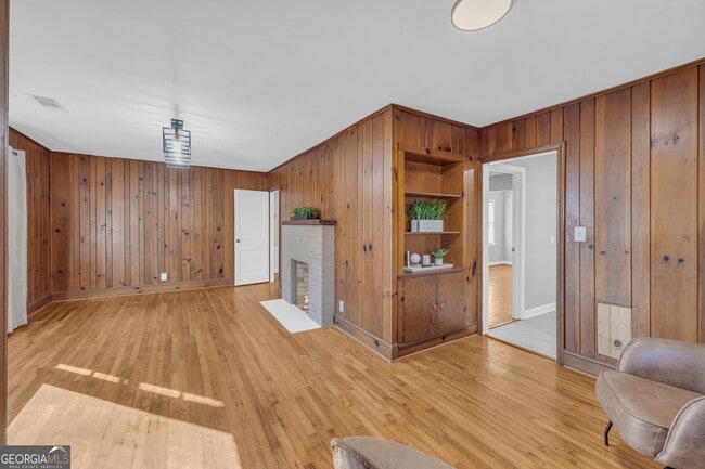 Building Photo - 76 Campbell Dr