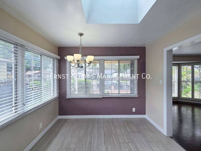 Building Photo - 2160 San Francisco Ave