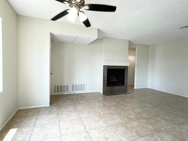Building Photo - 10612 Dabney Dr
