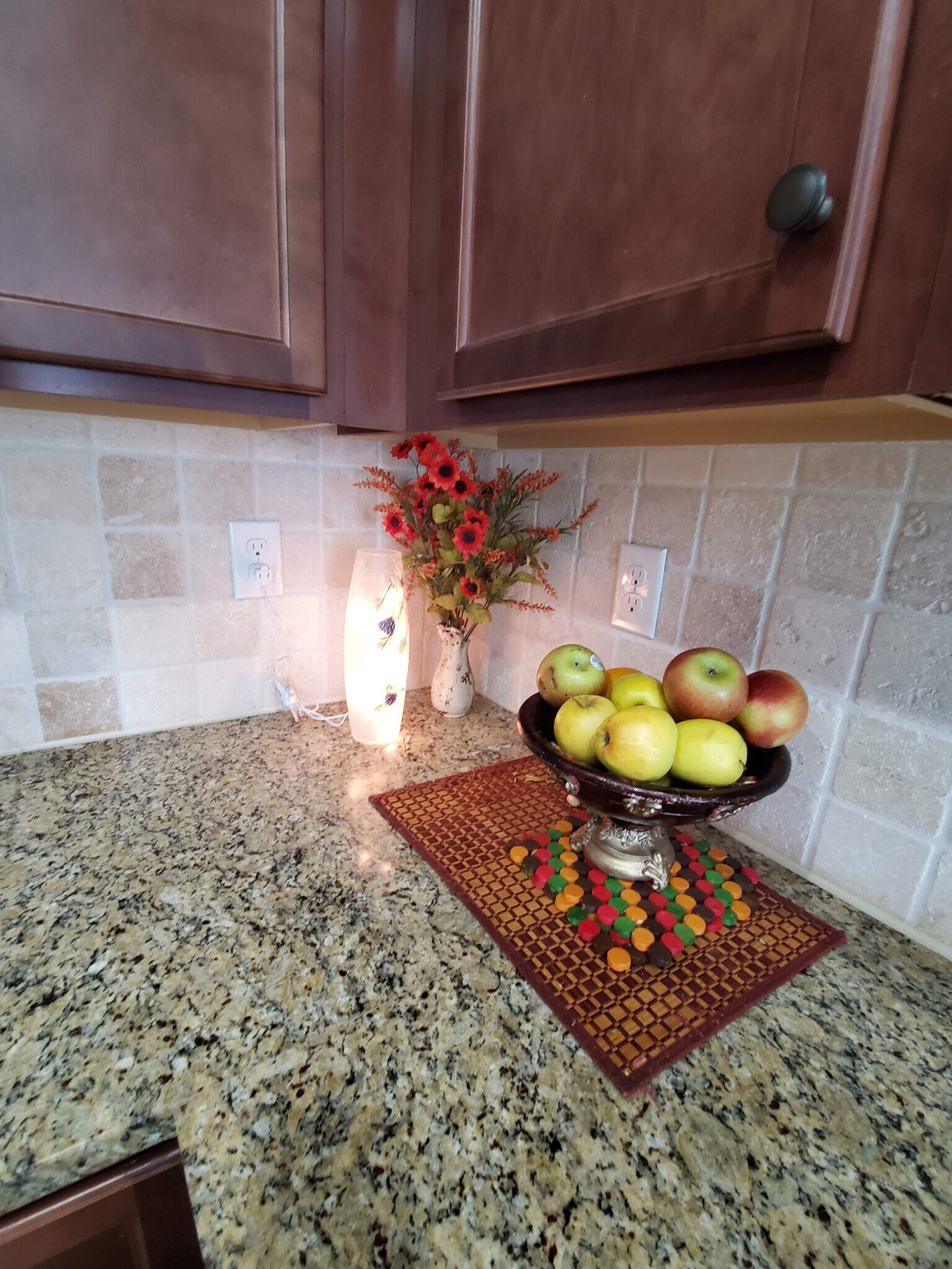 Building Photo - 808 Ayrshire Ave